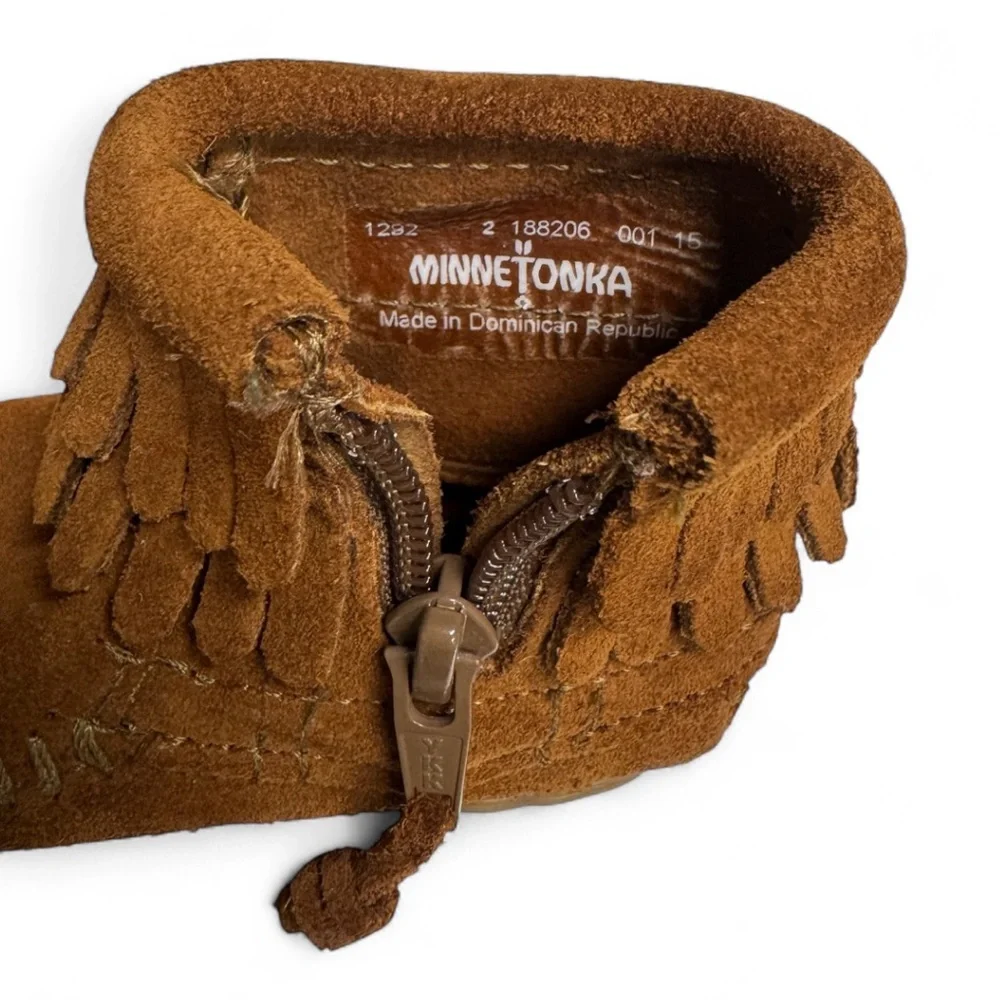 Minnetonka Kids Tan Moccasin Boots with Fringe Size 2